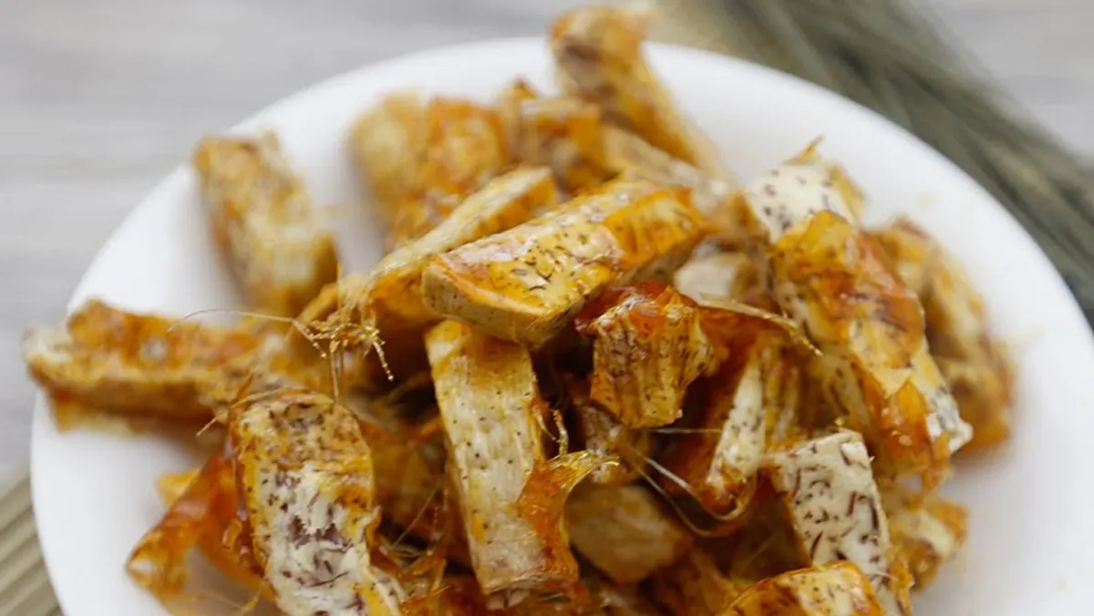 Marinating taro to enhance flavor