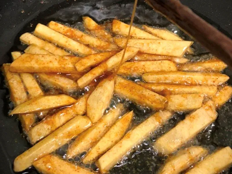 Coating taro with butter