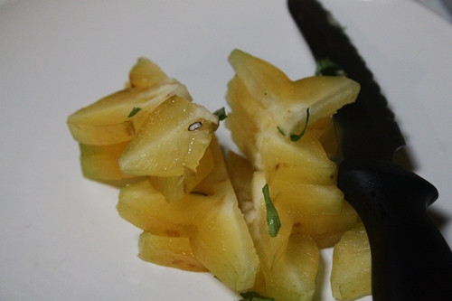 Preparing dried shrimp for Tangy Shrimp and Starfruit Stew - 3