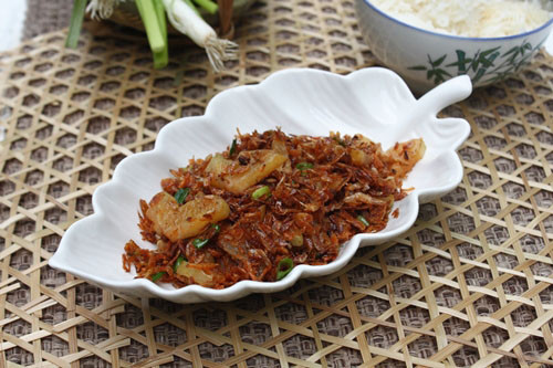 Finished Tangy Shrimp and Starfruit Stew - 6
