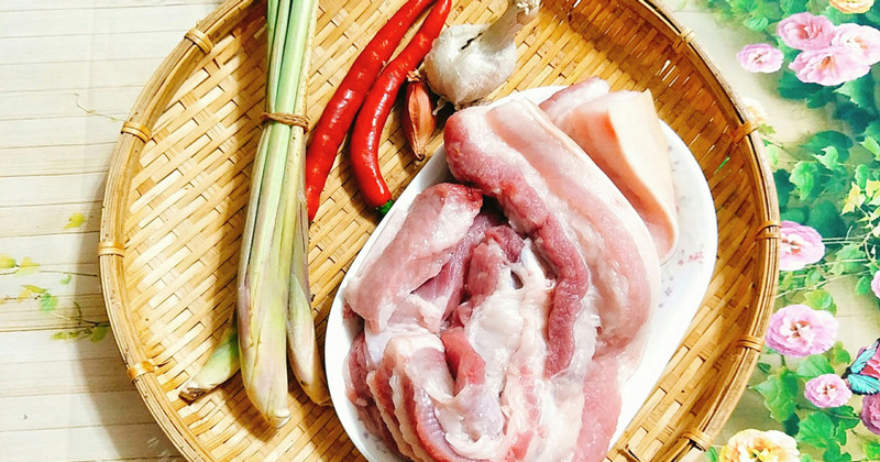 Cách làm thịt heo hấp tỏi ớt