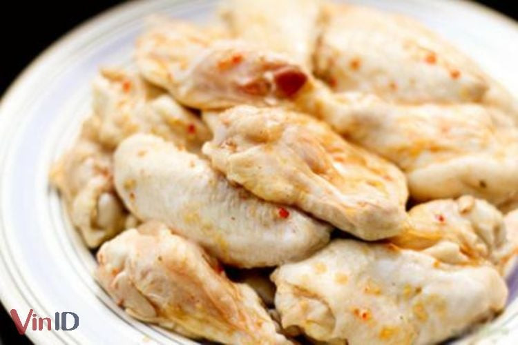 Cánh gà ướp với sả ớt