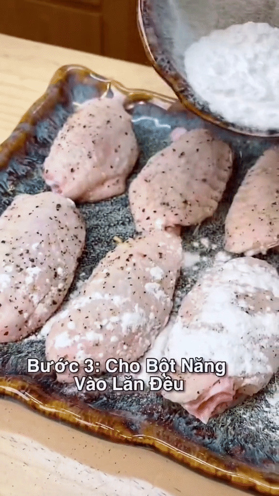 Evenly golden and crispy fried chicken wings