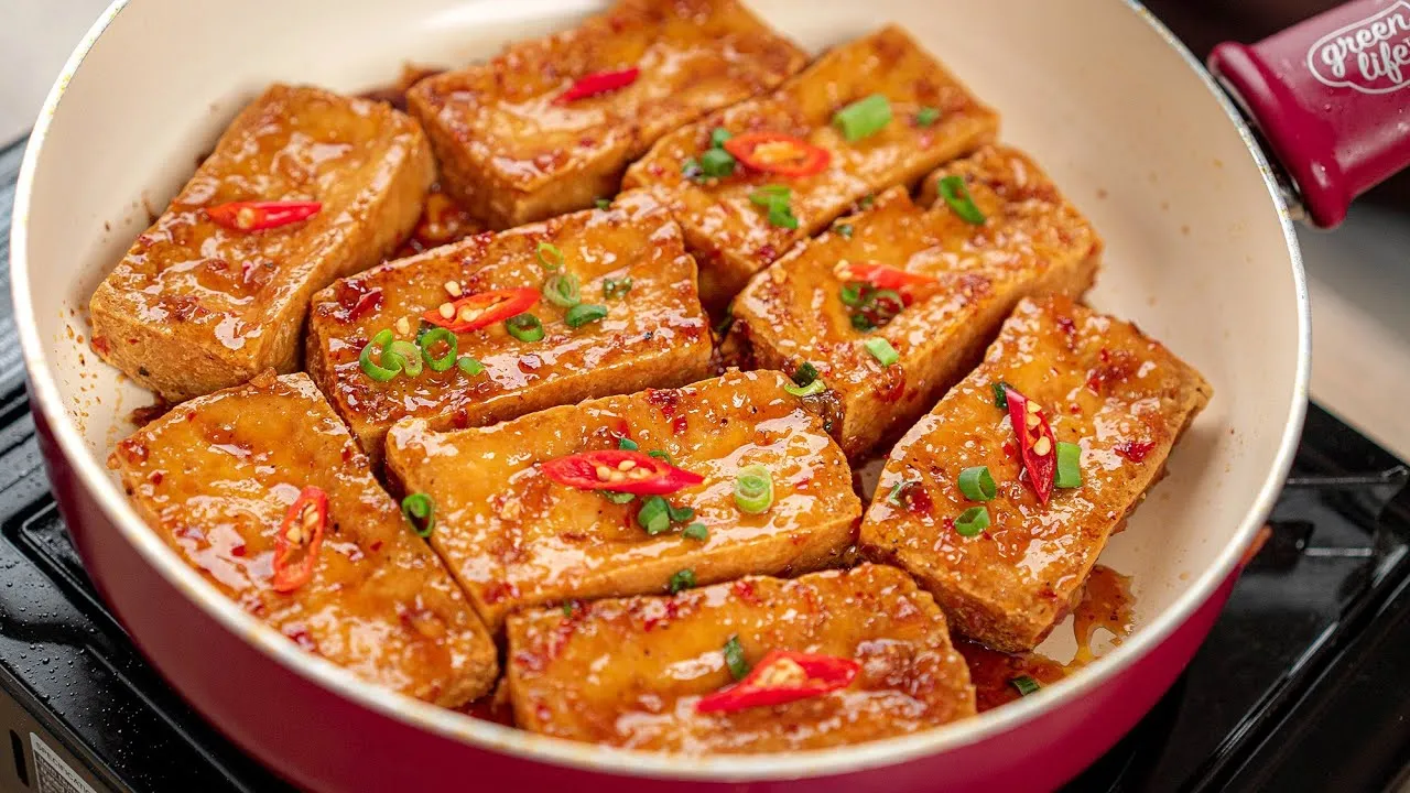 Fish sauce fried tofu