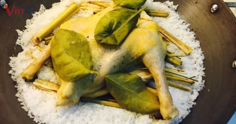 Pollo al vapor con jengibre sin agua