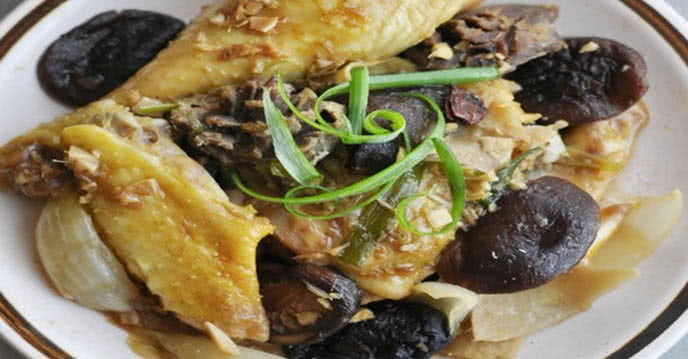 pollo-al-vapor-con-champinones-shiitake-completado