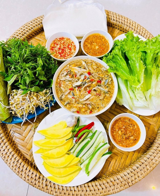 Gỏi cá trích Nam Ô