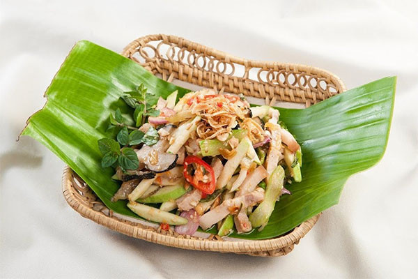 Finished squid salad