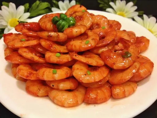 Cách làm tôm kho rim mặn ngọt với màu sắc bắt mắt