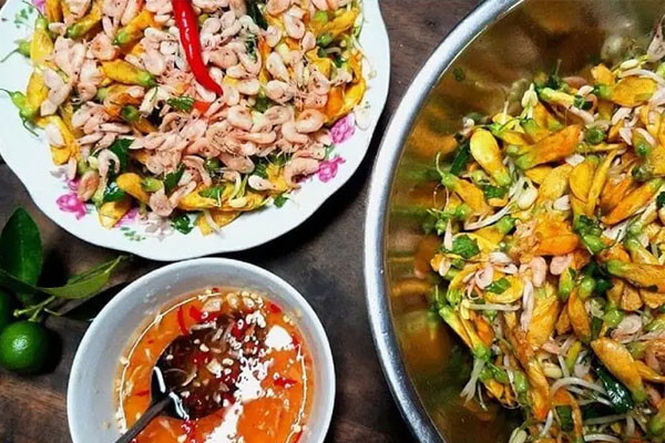 Finished water lily salad dish