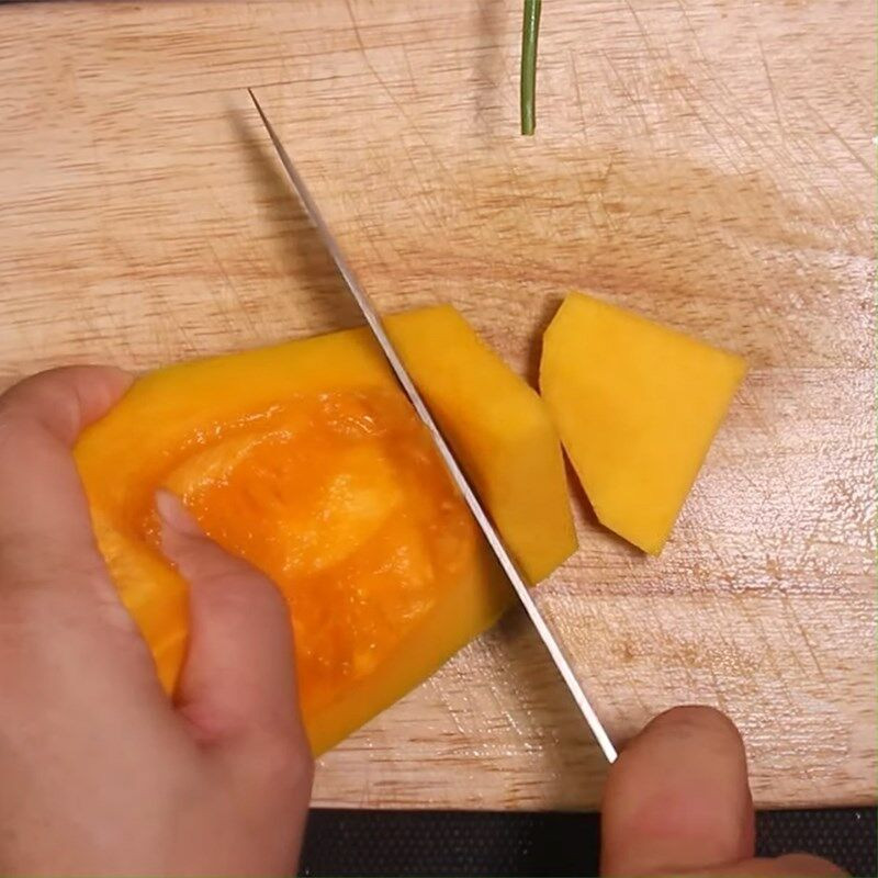 Nguyên liệu canh sườn hầm bí đỏ