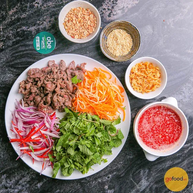 Nguyên liệu đầy đủ cho món nộm bò bóp thấu