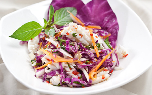 Nguyên liệu làm gỏi mực bắp cải