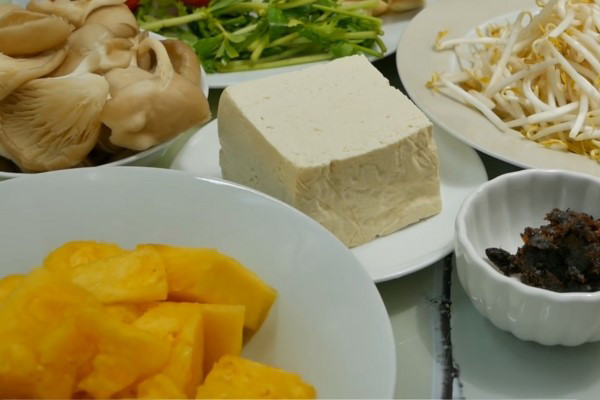 Nguyên liệu nấu canh chua chay