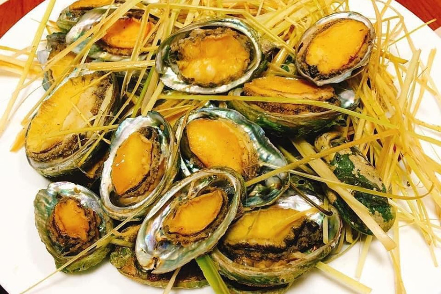 Preparing Abalone Mushrooms