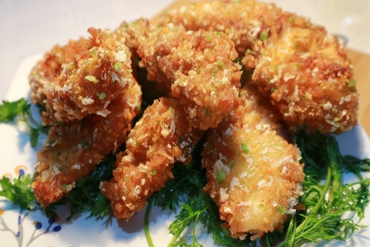 Beautifully presented crispy fried fish - Image 5
