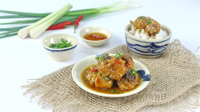 Finished tamarind braised chicken