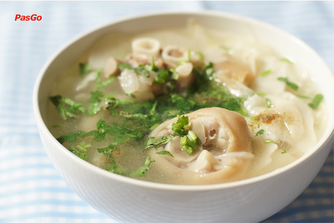 Finished pork knuckle and fresh bamboo shoot soup