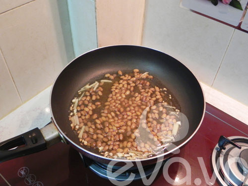 Sautéing soybean paste for rich flavor