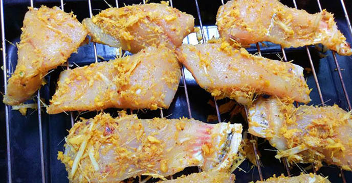 Grilled Fish with Galangal and Fermented Rice - Marinating the Fish