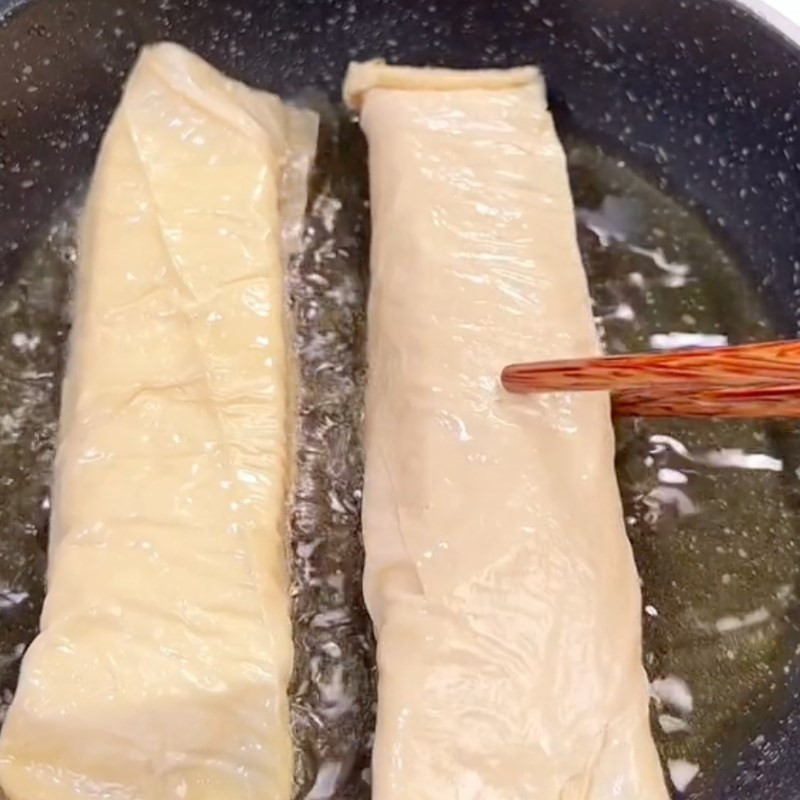 Frying Tofu Skin Rolls