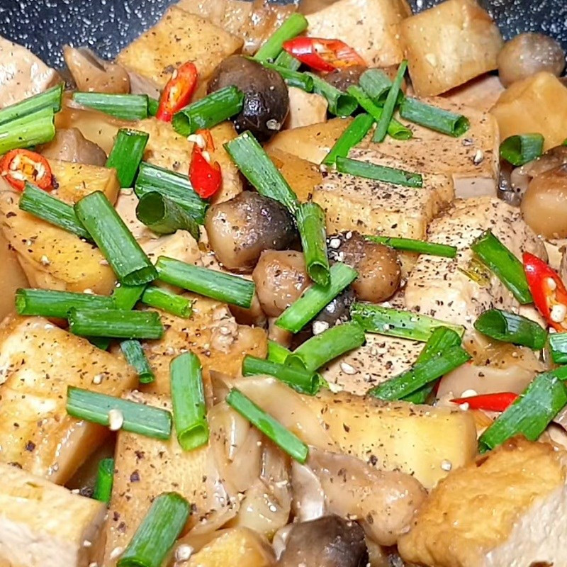 Cocinar el tofu y el bambú