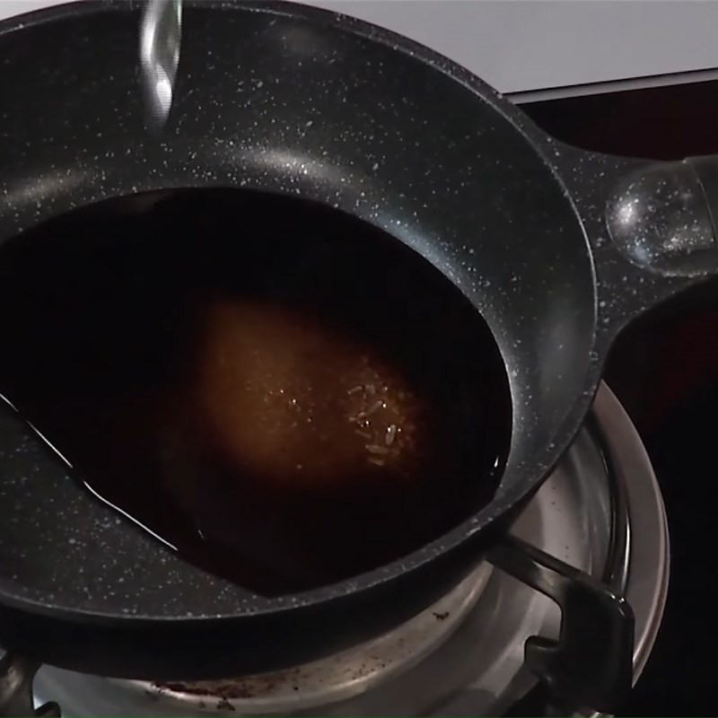 Making vegan sprout salad dressing