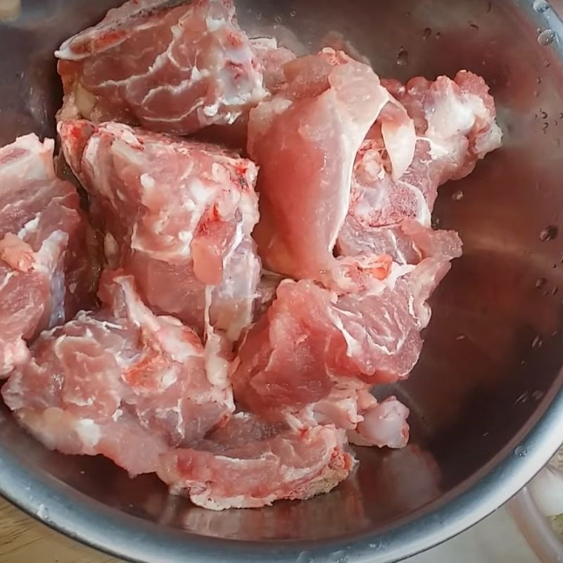 Nguyên liệu làm canh su hào nấu sườn