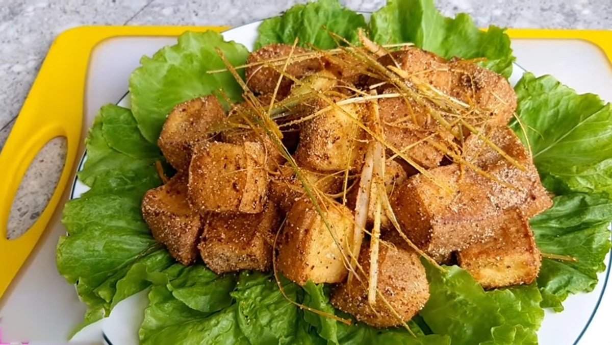 Nguyên liệu làm đậu hũ nướng muối ớt