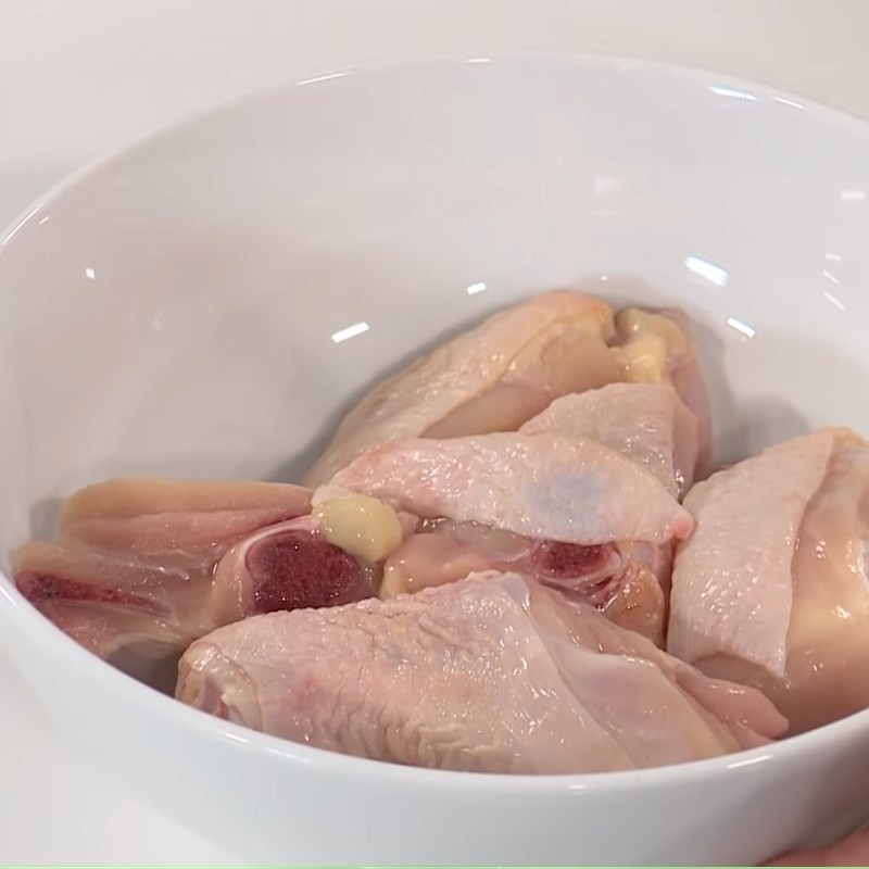 Nguyên liệu làm gà kho nấm đông cô