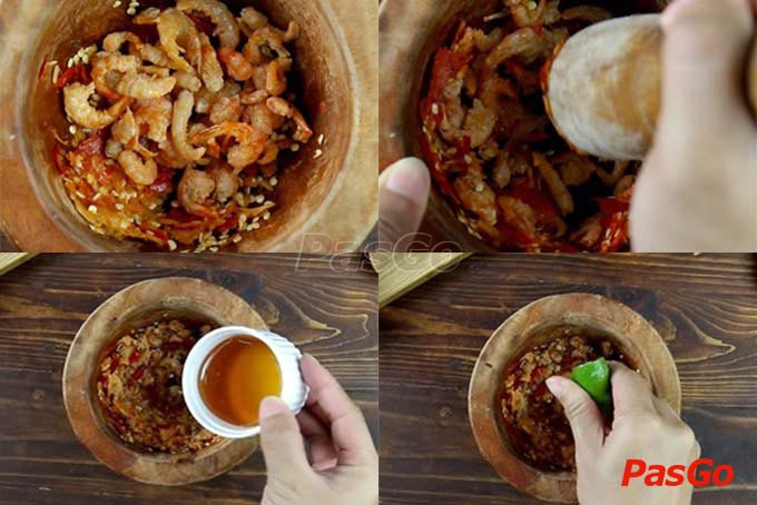 La salsa agridulce es el alma de la ensalada de papaya vegetariana