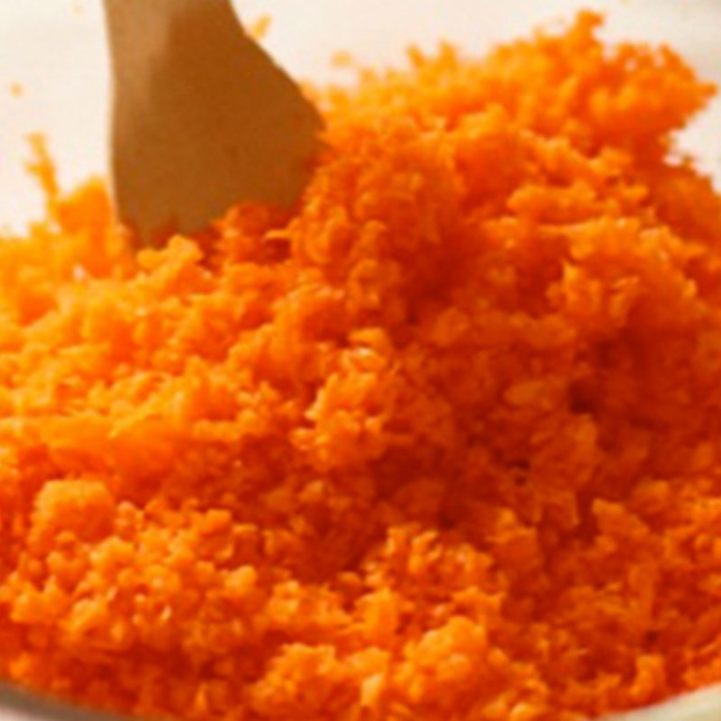 Sơ chế nguyên liệu làm trứng cuộn kiểu Hàn