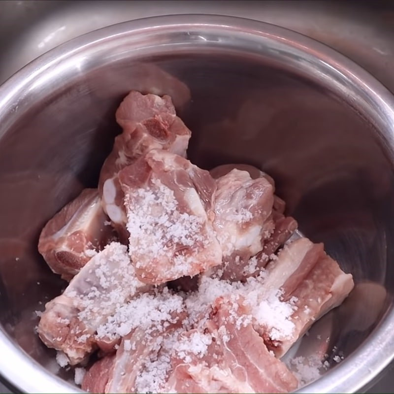 Sơ chế và trần sườn