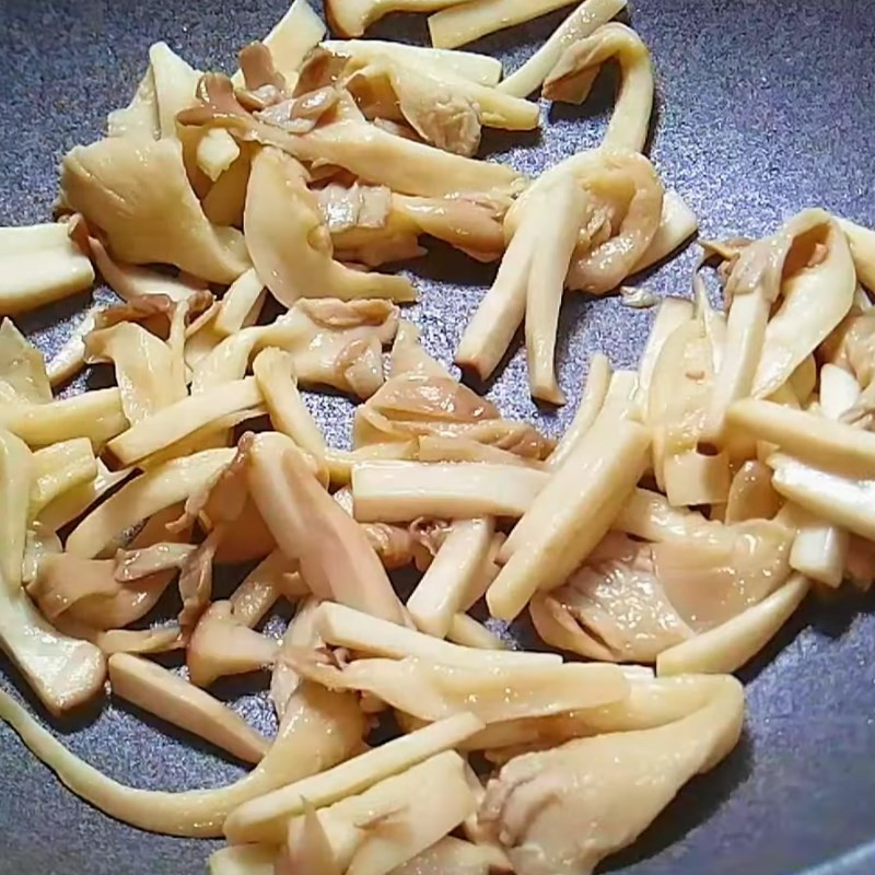 Finished rau dớn salad