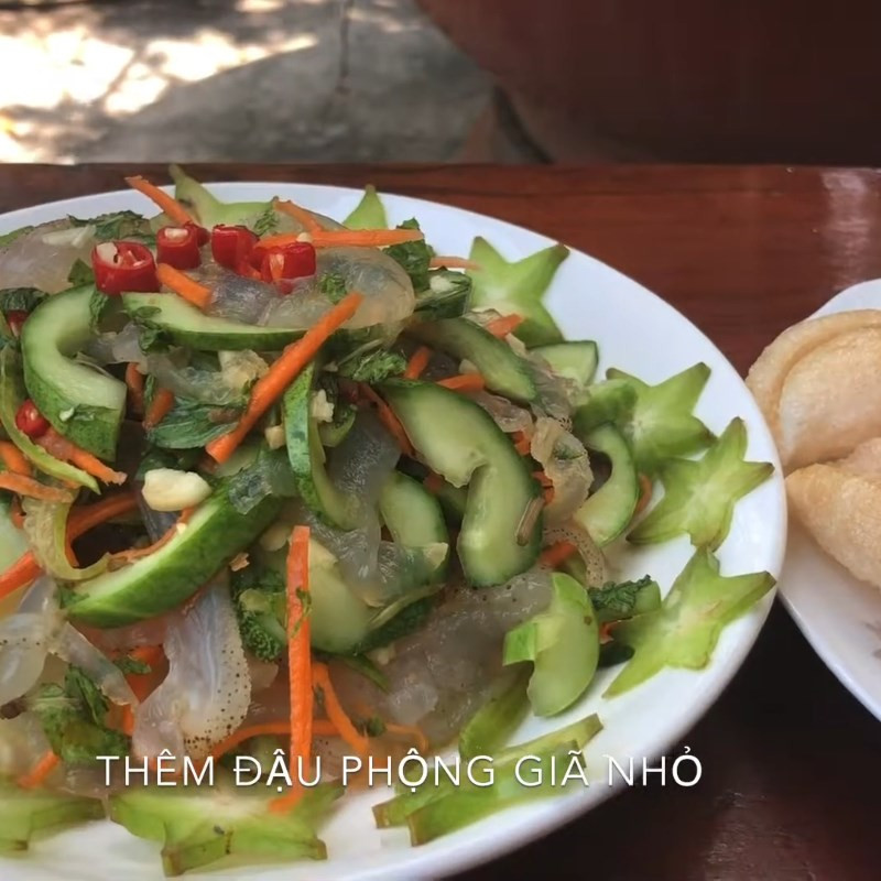 Ensalada de medusa y pepino terminada