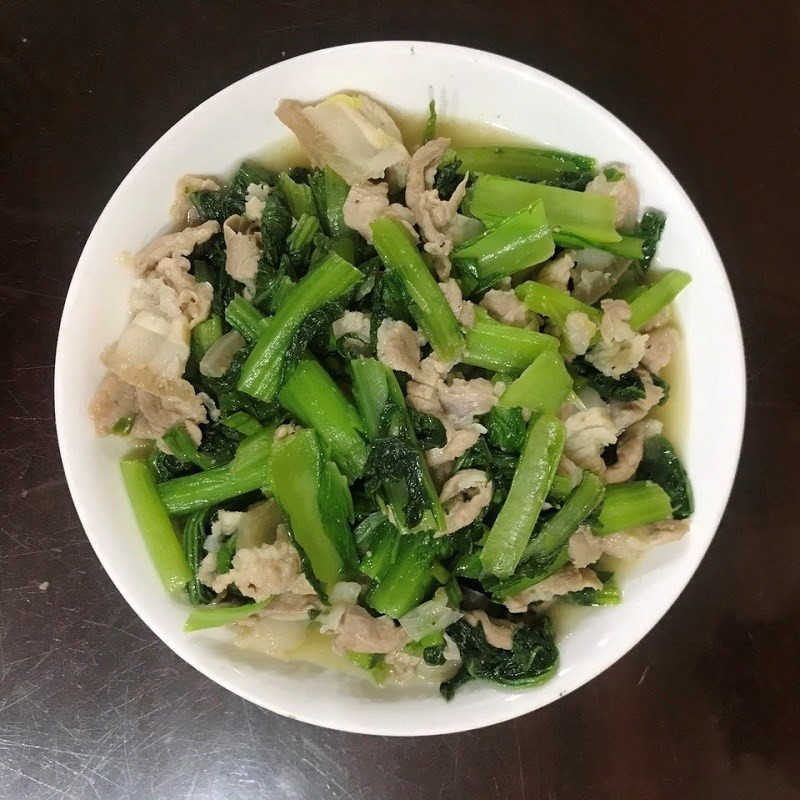 Finished pork and greens stir-fry