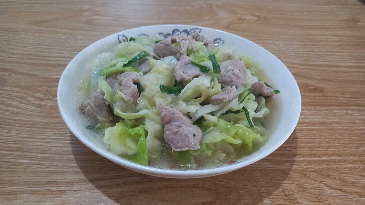 Thịt lợn xào bắp cải