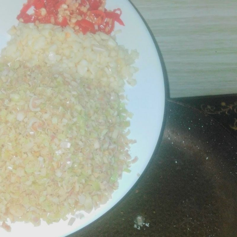 Mixing the Vegan Lemongrass Salted Tofu Salad