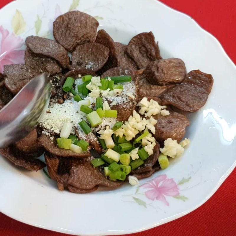 Marinating vegan beef