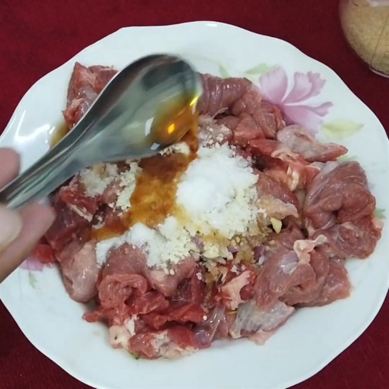 Ướp thịt bò