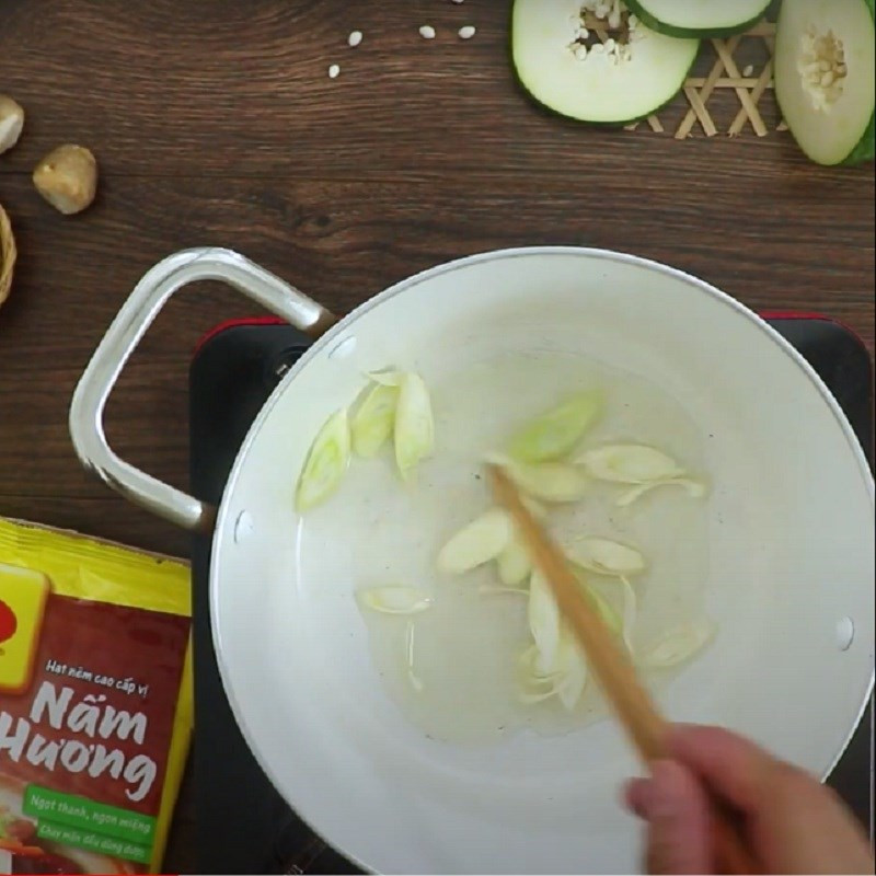 Sautéing the papaya