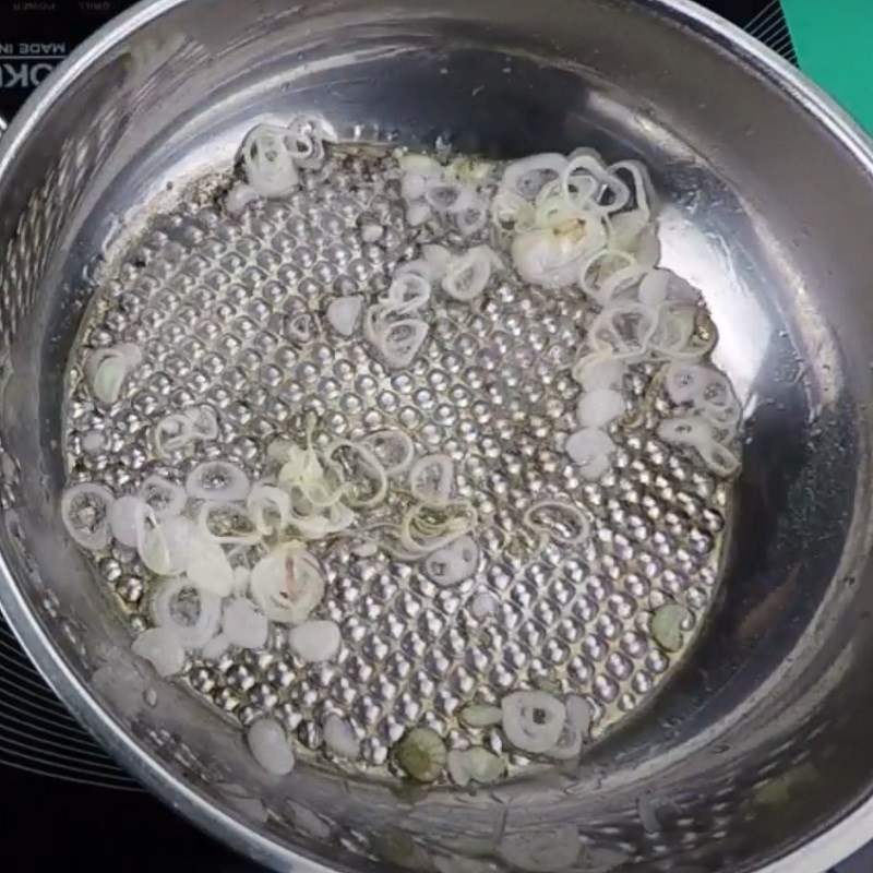 Saltear brevemente el chucrut