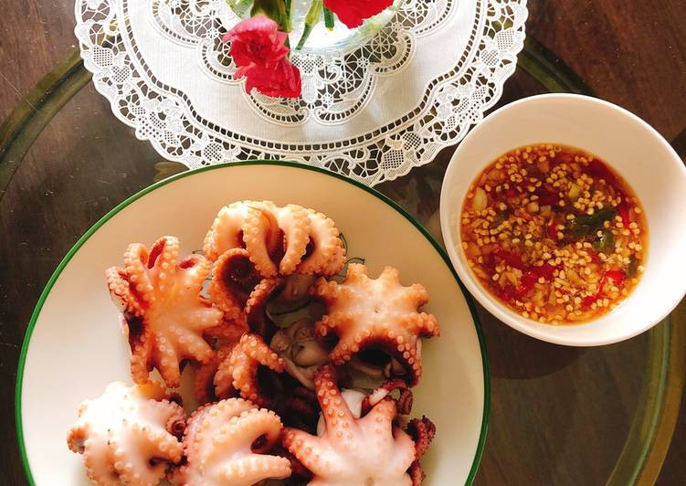 Thành phẩm bạch tuộc hấp nước dừa