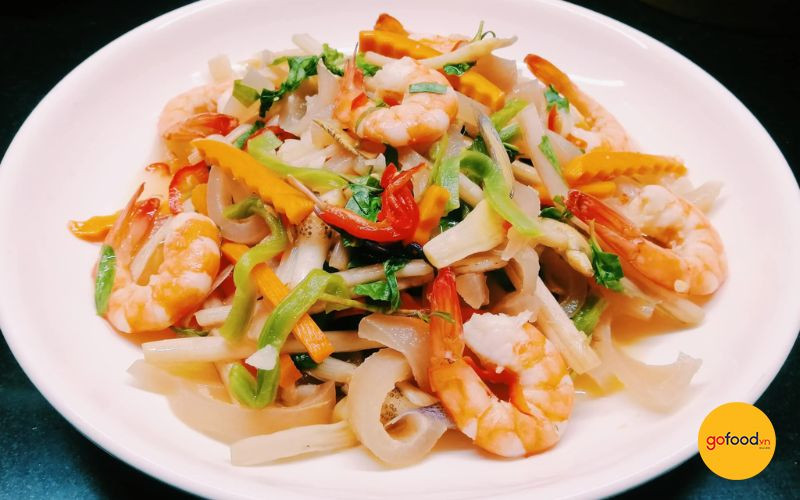 Gỏi tôm sú cà rốt tươi ngon