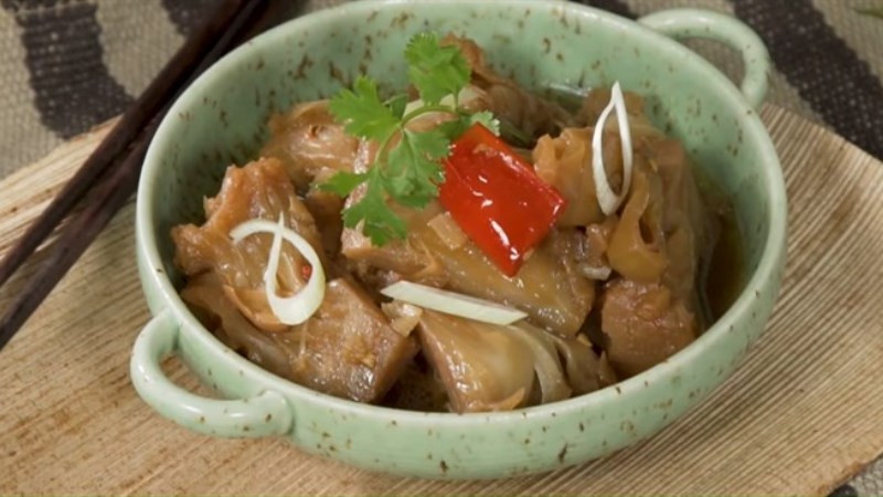 Món mít non kho cà chua hoàn thành