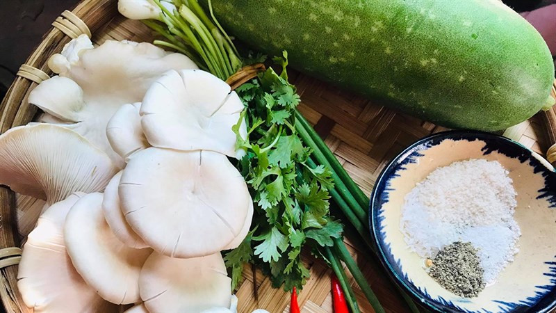 Nguyên liệu món canh bí xanh nấm tuyết