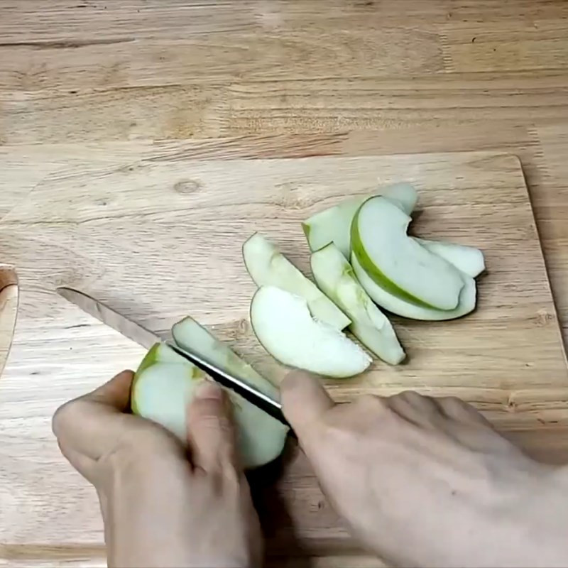 Pha nước sốt gỏi củ sen chay