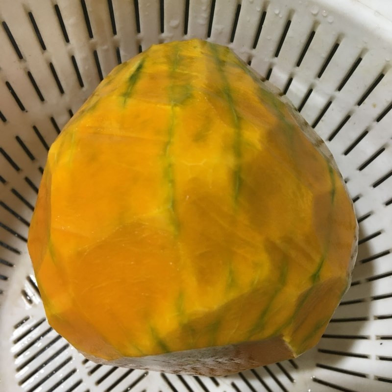 Bước 1 Sơ chế bí đỏ