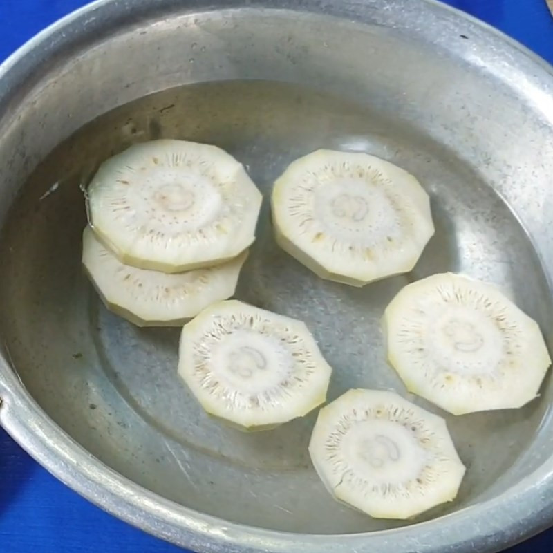 Bước 1 Sơ chế mít non Mít non kho tương bần