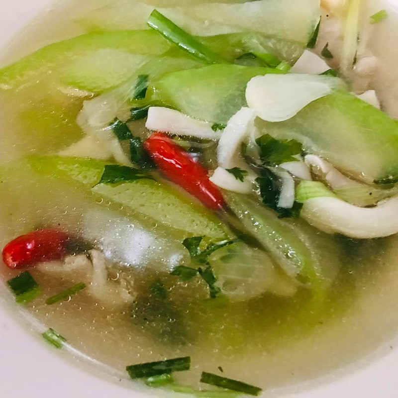 Thành phẩm canh bí xanh nấm tuyết